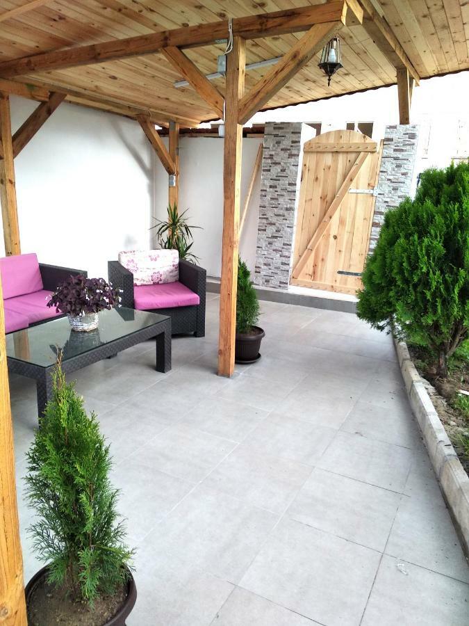 Къща Карби Kŭrdzhali Exterior foto